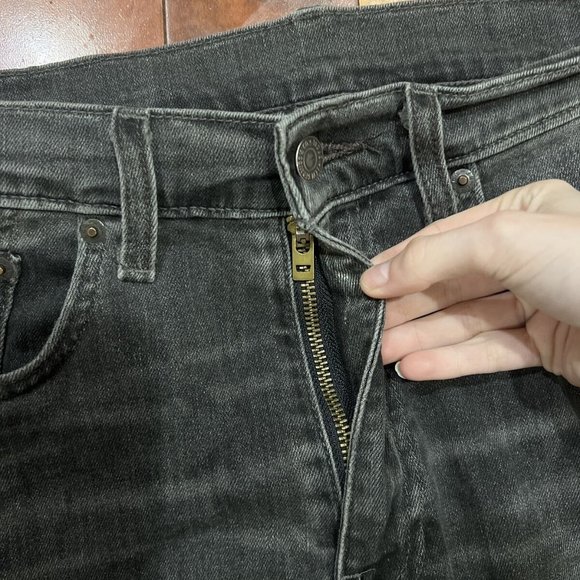 Premium Mens Levi's 502 Regular Taper, Size 34x30, Charcoal Gray - Picture 6 of 11